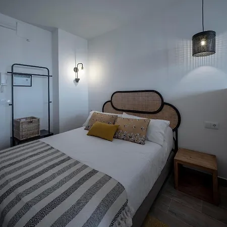 Rosa Velazquez Μέριδα