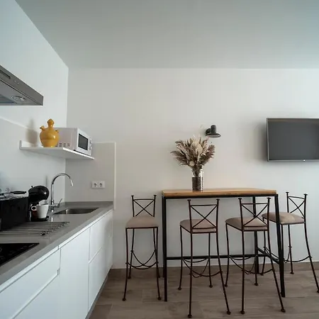 Rosa Velazquez Apartment *